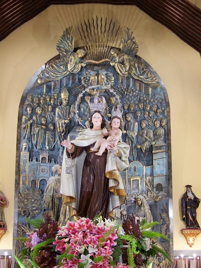 01-_1020136.jpg - Salida de la Procesión de la Virgen del Carmen