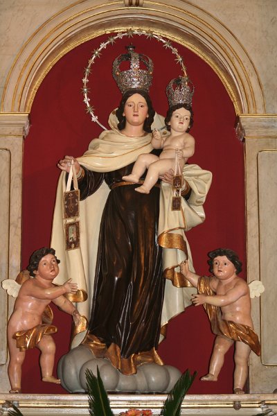 22-IMG_1120.jpg - Imagen de la Virgen del Carmen, obra de José Luján Pérez realizada en 1815 .
