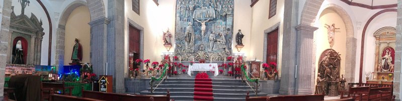 22-IMG_20171226_154605.jpg - panorámica del altar y capillas