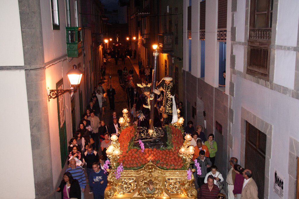 IMG_5495.jpg - Procesión Magna Interparroquial a su regreso por la C/ Mendizabal