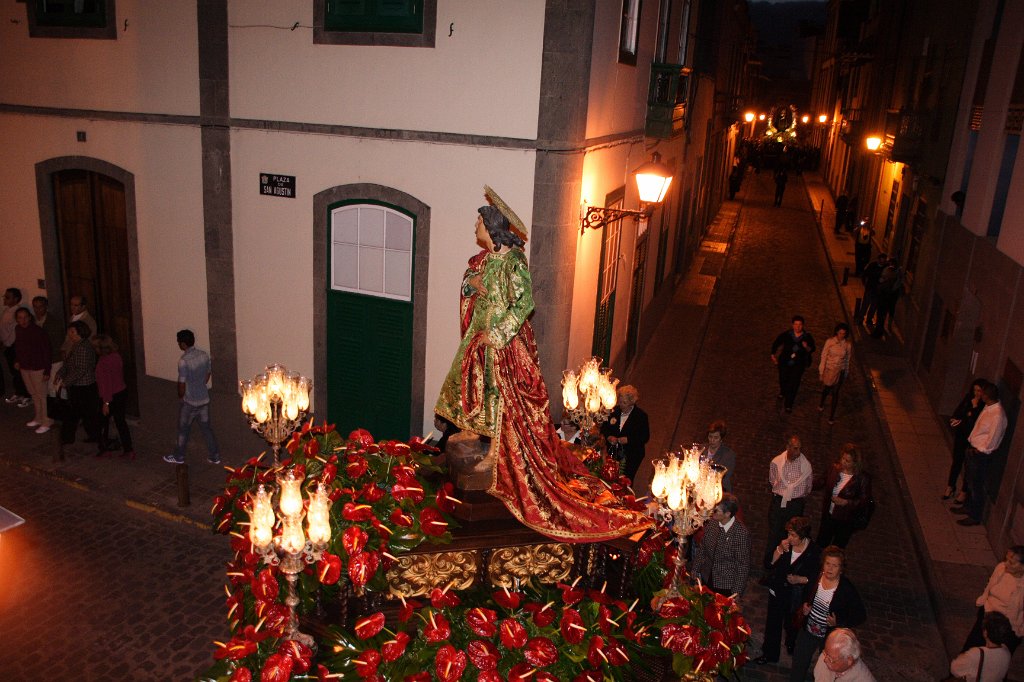 IMG_5502.jpg - Procesión Magna Interparroquial a su regreso por la C/ Mendizabal