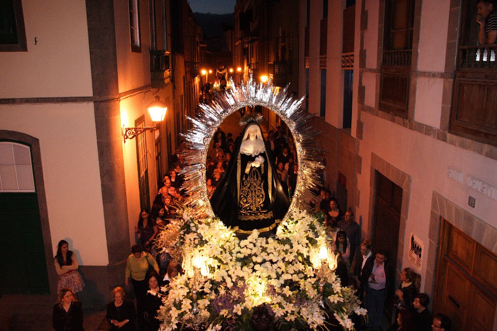 IMG_5504.jpg - Procesión Magna Interparroquial a su regreso por la C/ Mendizabal
