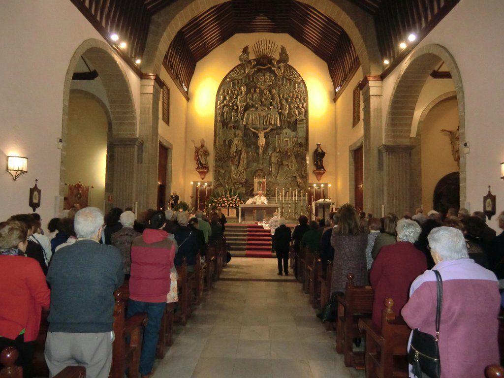 CIMG1041.JPG - Misa Vespertina de la Cena del Señor.