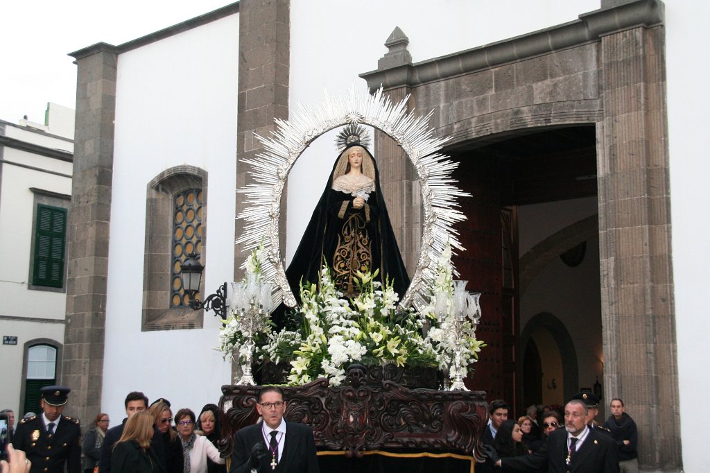 IMG_2358.JPG - Procesión Magna Interparroquial. Salida del trono de Nuestra Señora la Virgen de los Dolores.