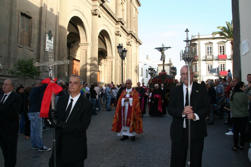 IMG_3126.JPG - Procesión Magna. Cortejo procesional del trono del Santo Cristo de la Vera Cruz.