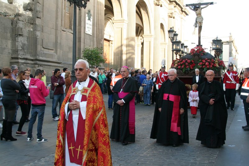 IMG_3128.JPG - Procesión Magna. Cortejo procesional del trono del Santo Cristo de la Vera Cruz.