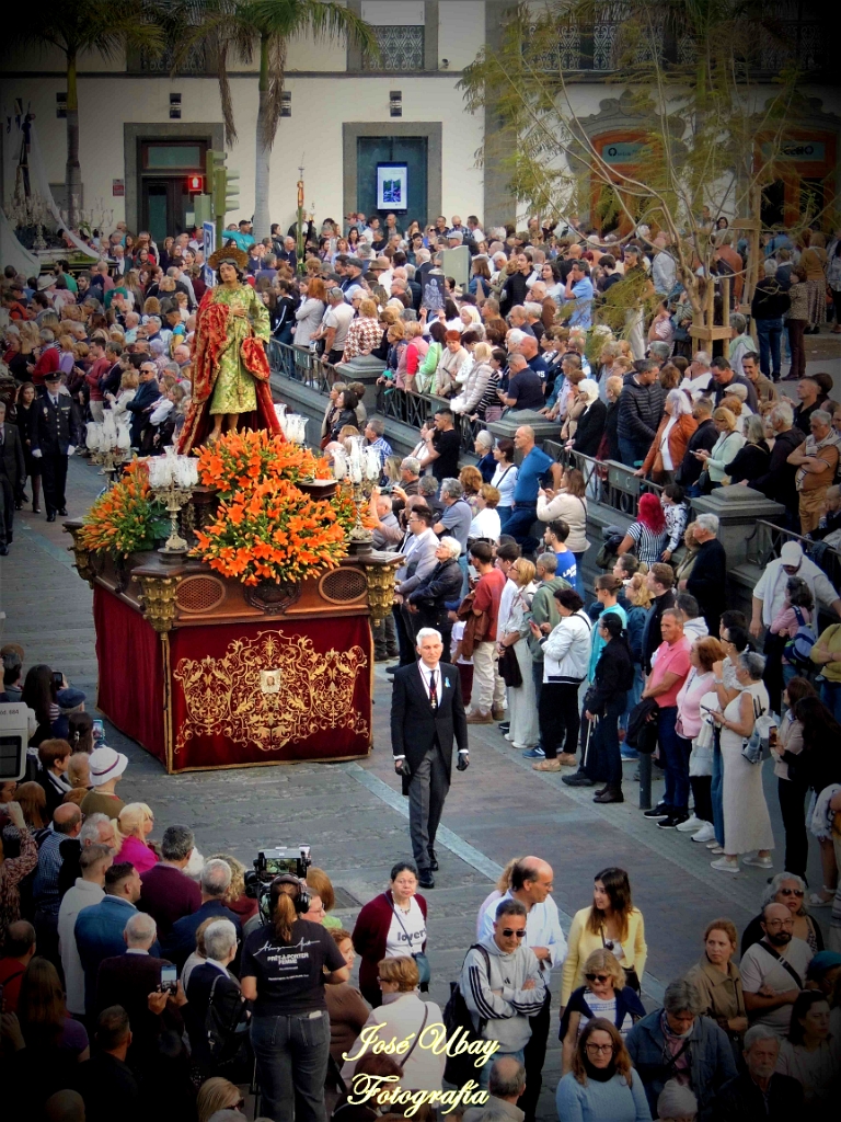 37.jpg - Procesión Magna